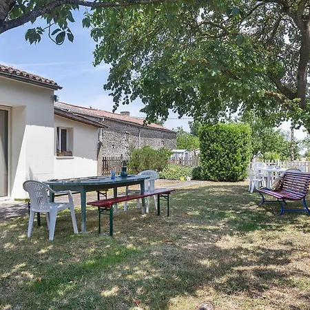 Laplanque - Grand Hébergement de vacances Vix (Vendee)
